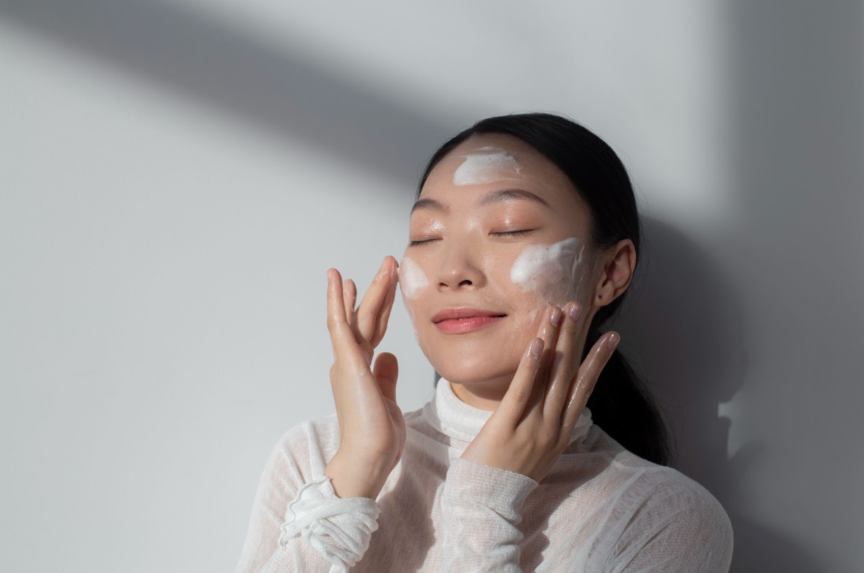 How to Choose the Right Sunscreen for Hyperpigmentation-Prone Skin