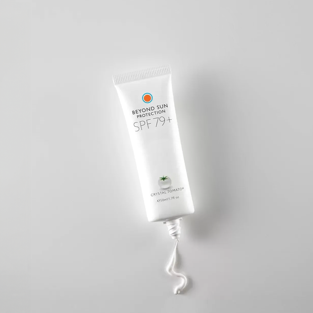Mineral vs. Chemical Sunscreen: Which Is Right for Your Hyperpigmentation Concerns?